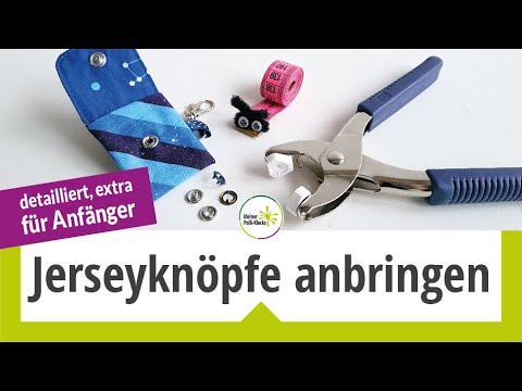 Jerseyknöpfe anbringen